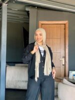 Women's short linen suit in various colors - Image 5