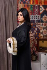 ⁦قفطان أسود فخم بتصميم راقٍ وتفاصيل أنيقة⁩ - الصورة ⁦31⁩
