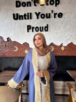 ⁦قفطان لافندر فخم بتصميم أنيق وتفاصيل راقية⁩ - الصورة ⁦7⁩