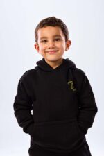 ⁦هودي بتطريز رسم أسد على الظهر خامة ميلتون اسفنجي⁩ - الصورة ⁦2⁩