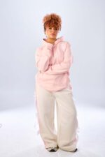 ⁦سوت كامل حريمي بتصميم جديد أناقة راقية بإطلالة مميزة⁩ - الصورة ⁦3⁩